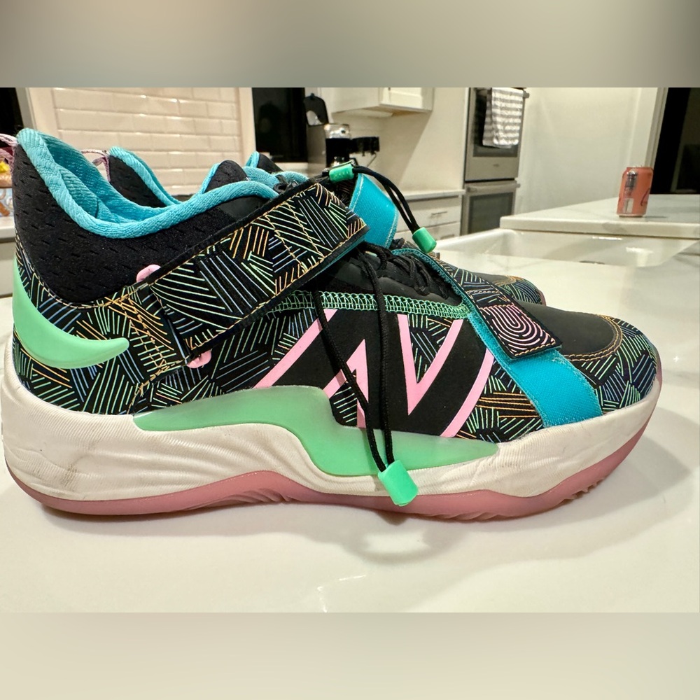 New Balance Unisex Fuelcell Lindor V2 Turf Baseball Shoes